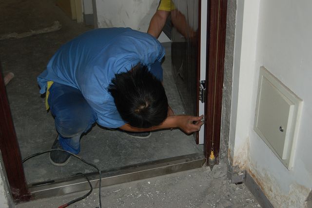 一般防盗门安装方法流程