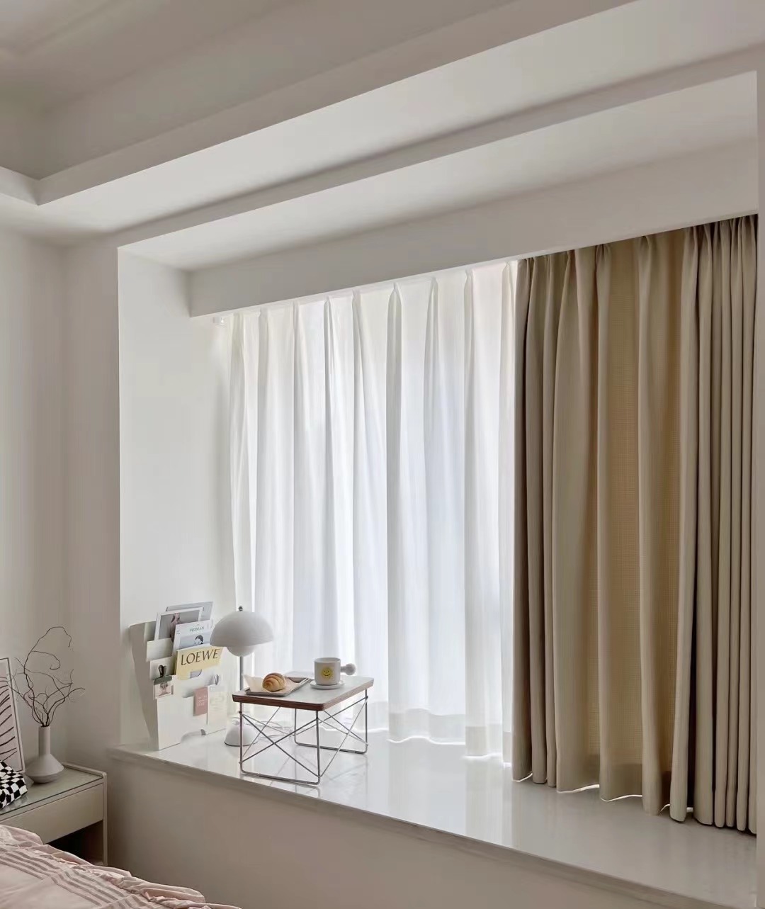 飘窗窗帘靠窗及靠墙装的优势和效果分析，呆鸡哥安装维修平台