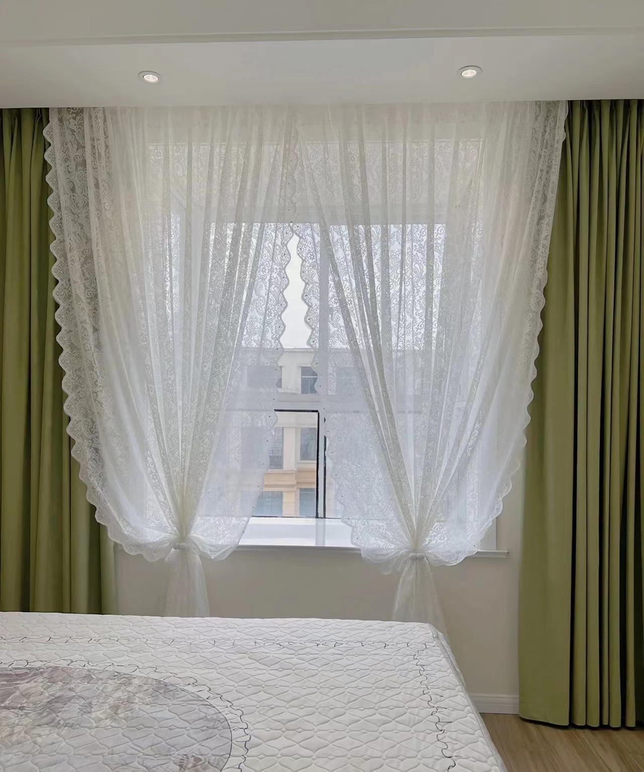 窗帘怎么安装 窗帘安装施工步骤介绍，呆鸡哥安装维修平台