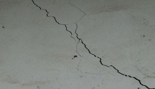 墙体裂缝该如何修理？